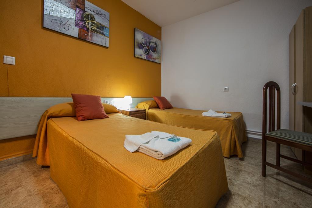 Hostal Escala Luna Salamanca Exterior photo